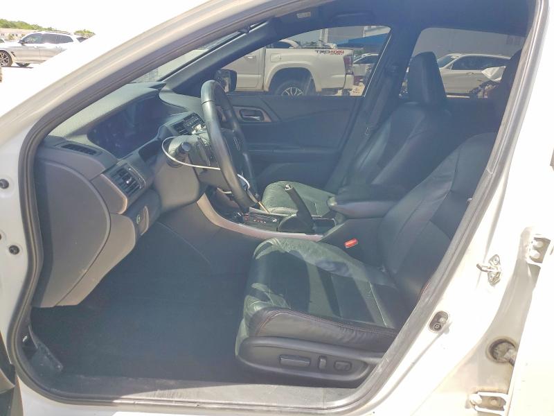 Photo 7 from auction – 2017 HONDA ACCORD with VIN 1HGCR2F16HA053937