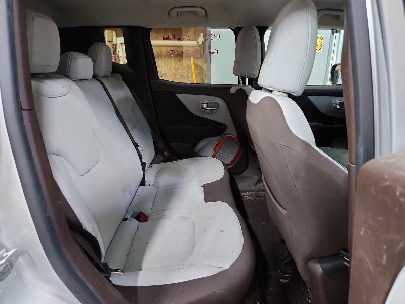 Photo 11 from auction – 2015 JEEP RENEGADE with VIN ZACCJBBT5FPB45809