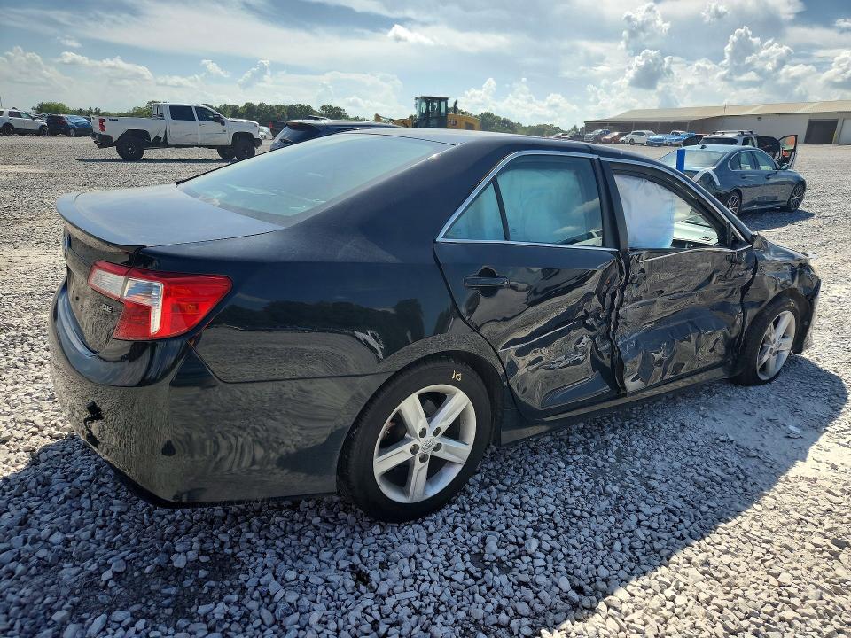 Photo 3 from auction – 2014 TOYOTA CAMRY with VIN 4T1BF1FK0EU826669