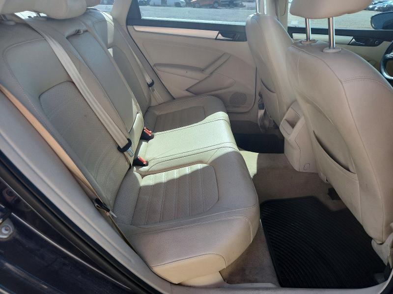 Photo 10 from auction – 2012 VOLKSWAGEN PASSAT with VIN 1VWBM7A31CC047908