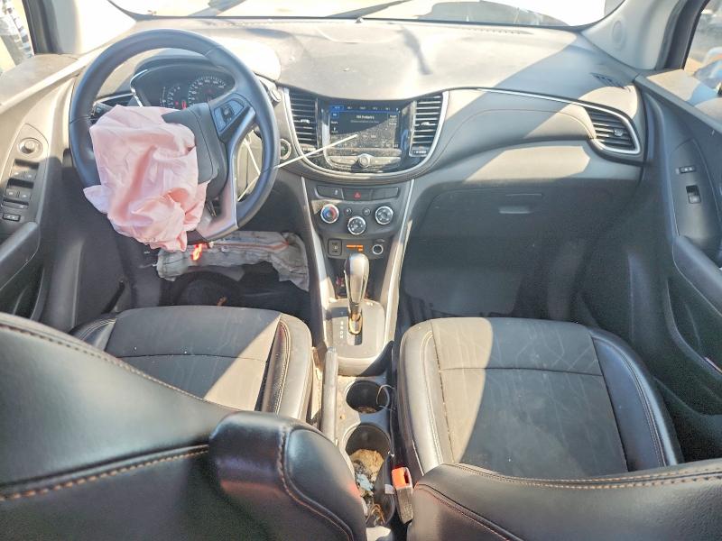 Photo 8 from auction – 2019 CHEVROLET TRAX with VIN KL7CJPSB9KB751524