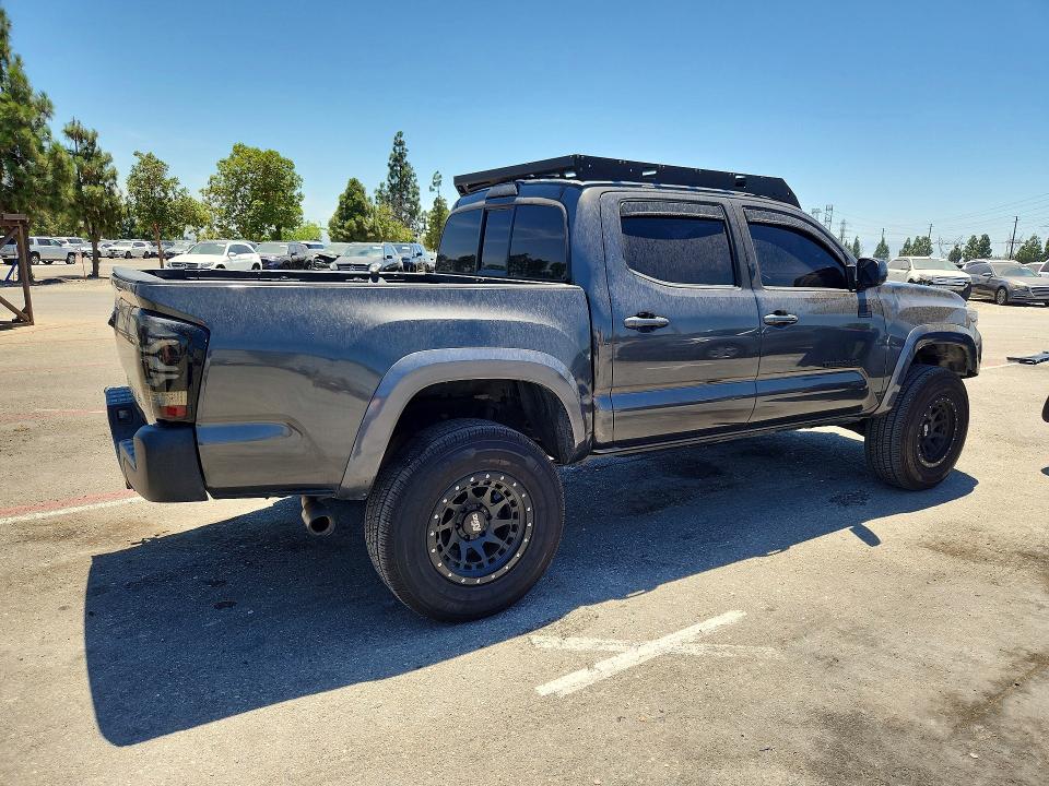 Photo 3 from auction – 2017 TOYOTA TACOMA with VIN 3TMAZ5CN8HM052466