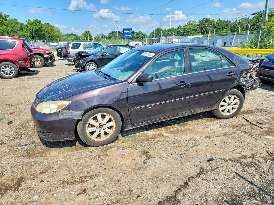 TOYOTA CAMRY 2002 with VIN 4T1BF30K82U522523 - Photo from auction
