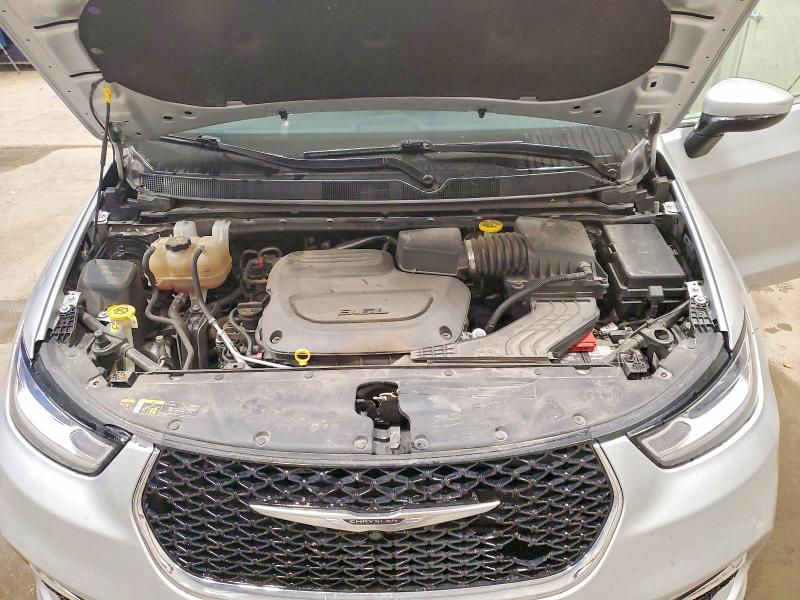 Photo 12 from auction – 2023 CHRYSLER PACIFICA with VIN 2C4RC1BG6PR620348