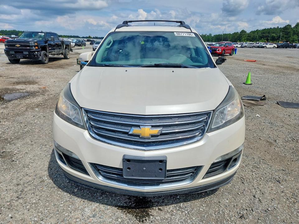 Снимка 5 от търг – 2015 CHEVROLET TRAVERSE с VIN 1GNKVHKD3FJ261979
