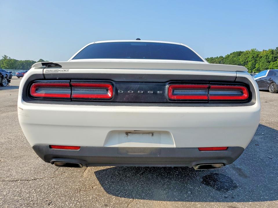 Photo 6 from auction – 2017 DODGE CHALLENGER with VIN 2C3CDZBT5HH658020