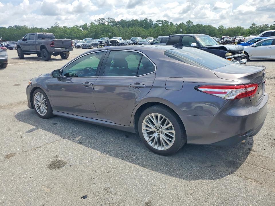 Photo 2 from auction – 2020 TOYOTA CAMRY with VIN 4T1FZ1AK8LU044200