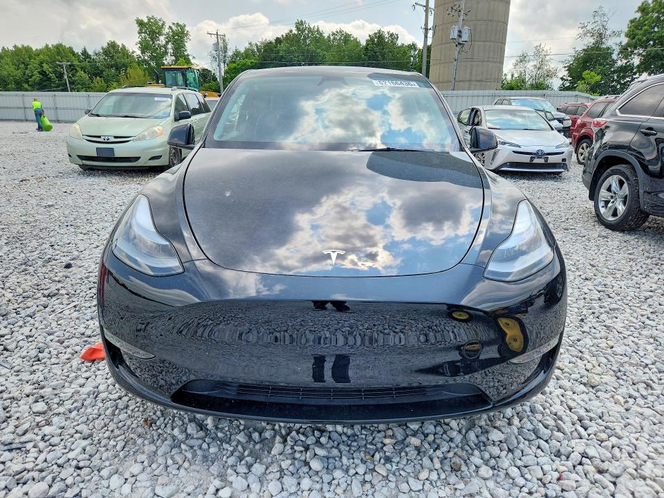 Photo 5 from auction – 2025 TESLA MODEL Y with VIN 7SAYGDEE6SF307206