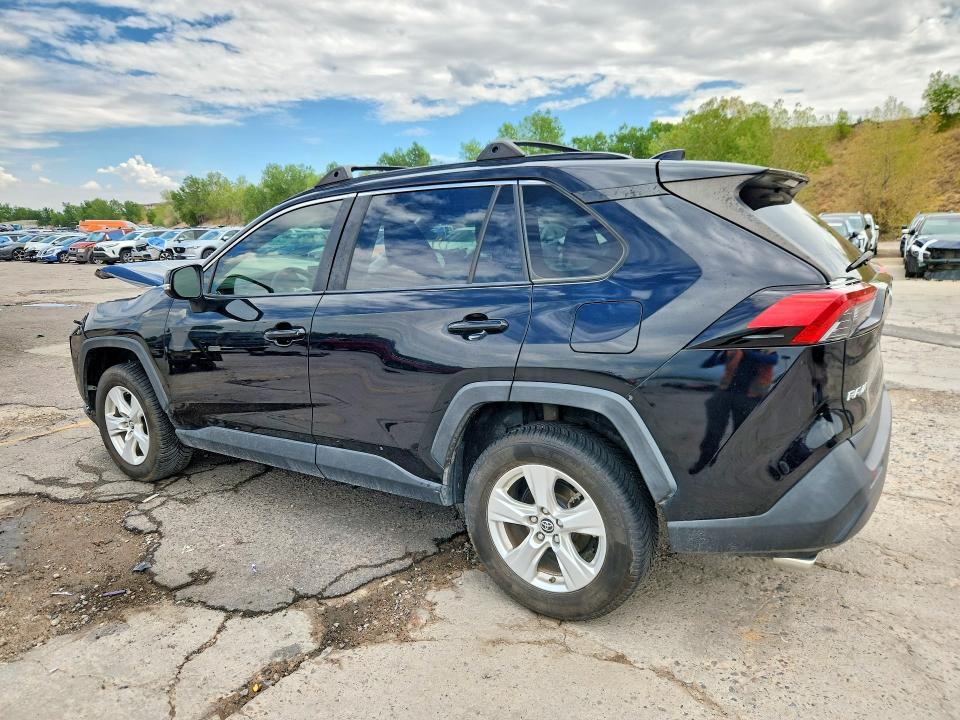 Photo 2 from auction – 2019 TOYOTA RAV4 with VIN JTMW1RFV4KD508160