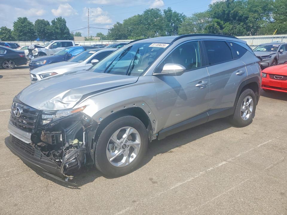 HYUNDAI TUCSON 2023 with VIN 5NMJBCAE9PH199442 - Photo from auction
