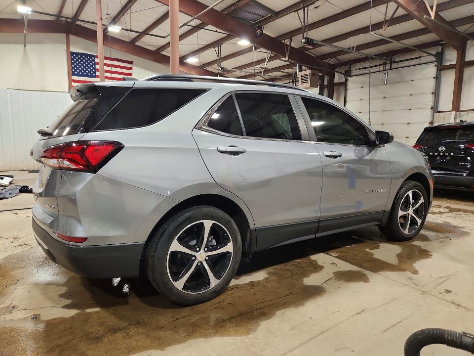 Photo 3 from auction – 2023 CHEVROLET EQUINOX with VIN 3GNAXUEG8PL101563