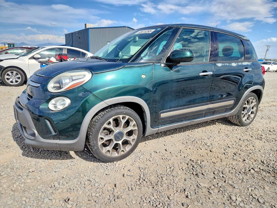 FIAT 500L 2014 with VIN ZFBCFADH8EZ012999 - Photo from auction