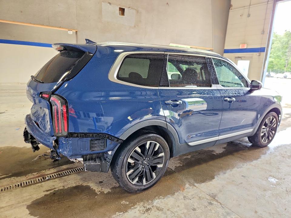 Photo 3 from auction – 2023 KIA TELLURIDE with VIN 5XYP5DGC6PG403816