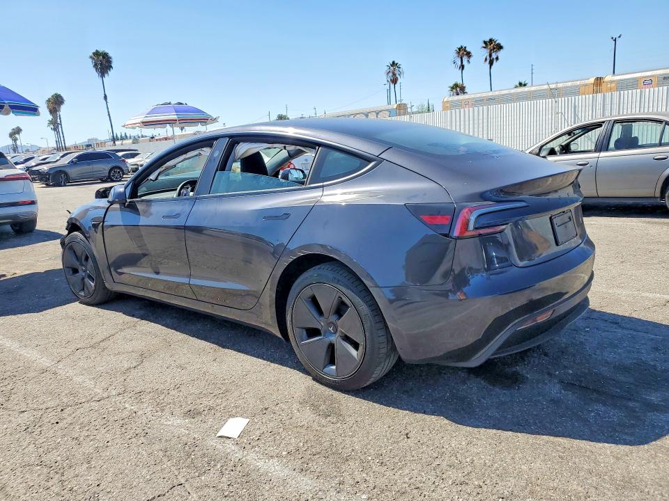 Zdjęcie 2 z aukcji – 2026 TESLA MODEL 3 z VIN 5YJ3E1EB2TF145450