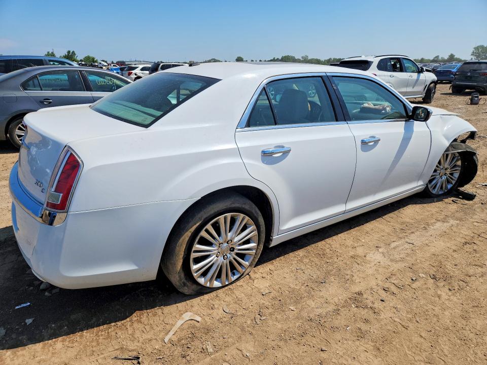 Photo 3 from auction – 2013 CHRYSLER 300C with VIN 2C3CCAKG0DH538272