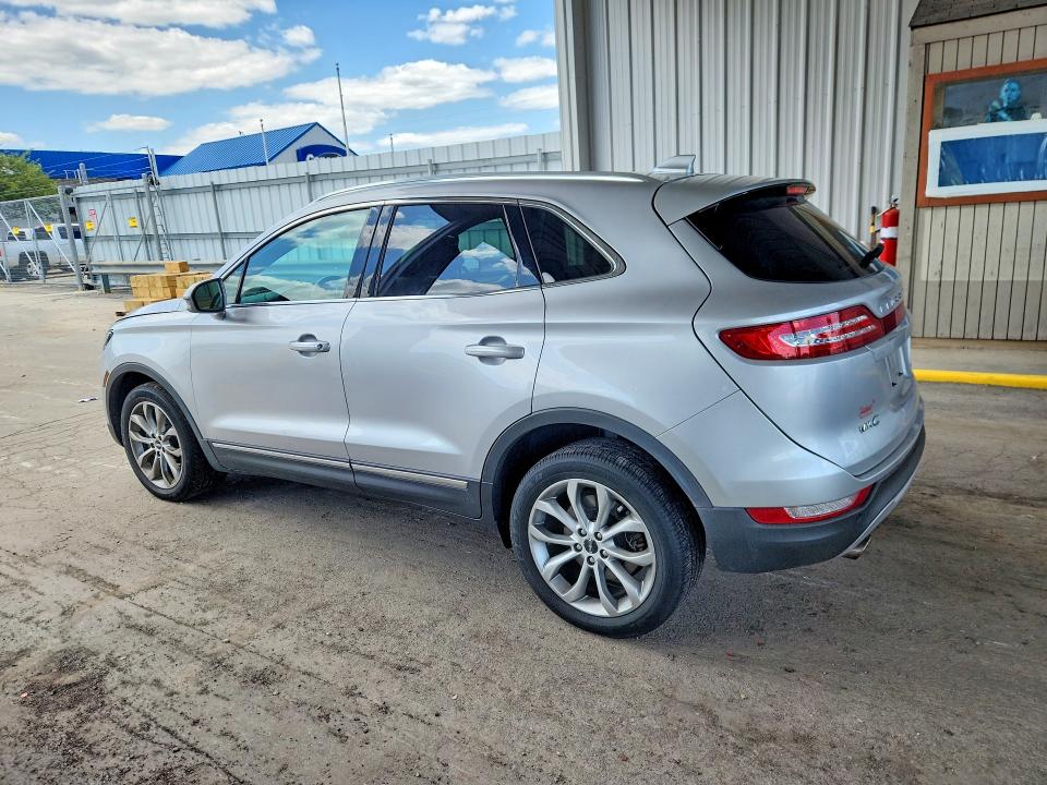 Photo 2 from auction – 2016 LINCOLN MKC with VIN 5LMCJ2D9XGUJ10676