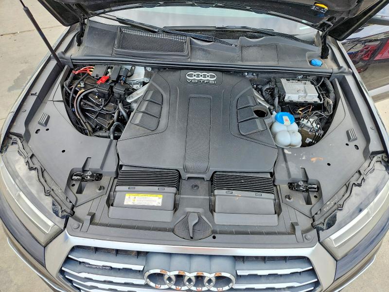 Zdjęcie 11 z aukcji – 2017 AUDI Q7 z VIN WA1VAAF74HD015418