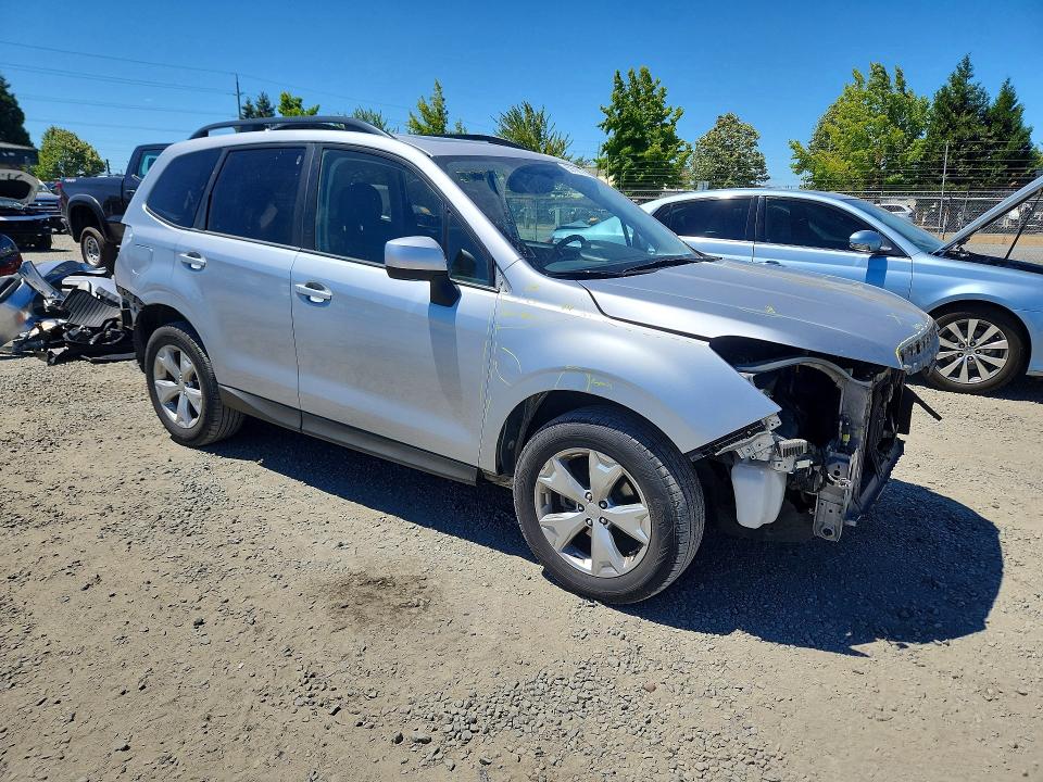 Photo 4 from auction – 2014 SUBARU FORESTER with VIN JF2SJAEC5EH472638