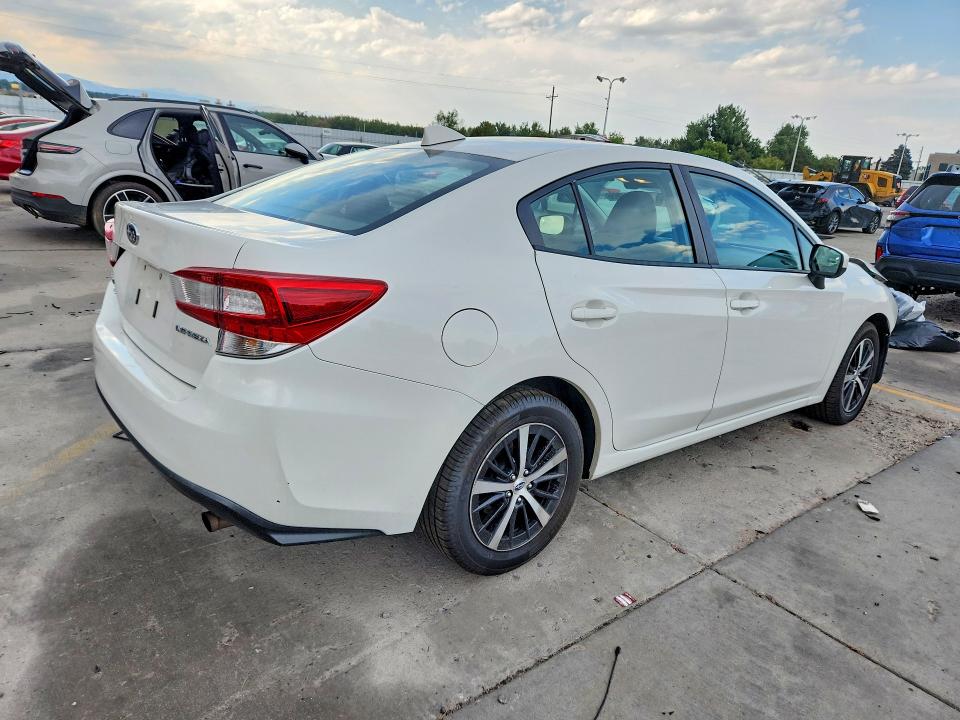 Photo 3 from auction – 2020 SUBARU IMPREZA with VIN 4S3GKAD63L3611737