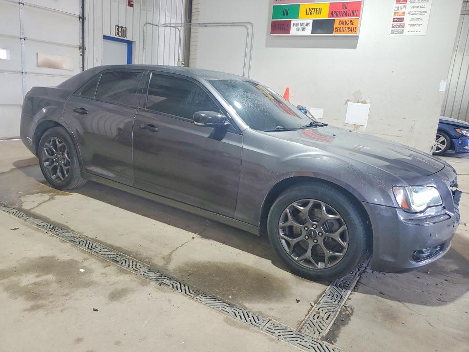 Photo 4 from auction – 2014 CHRYSLER 300C with VIN 2C3CCAKG0EH157619