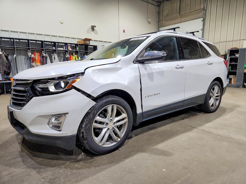 CHEVROLET EQUINOX 2018 with VIN 2GNAXWEX2J6345992 - Photo from auction