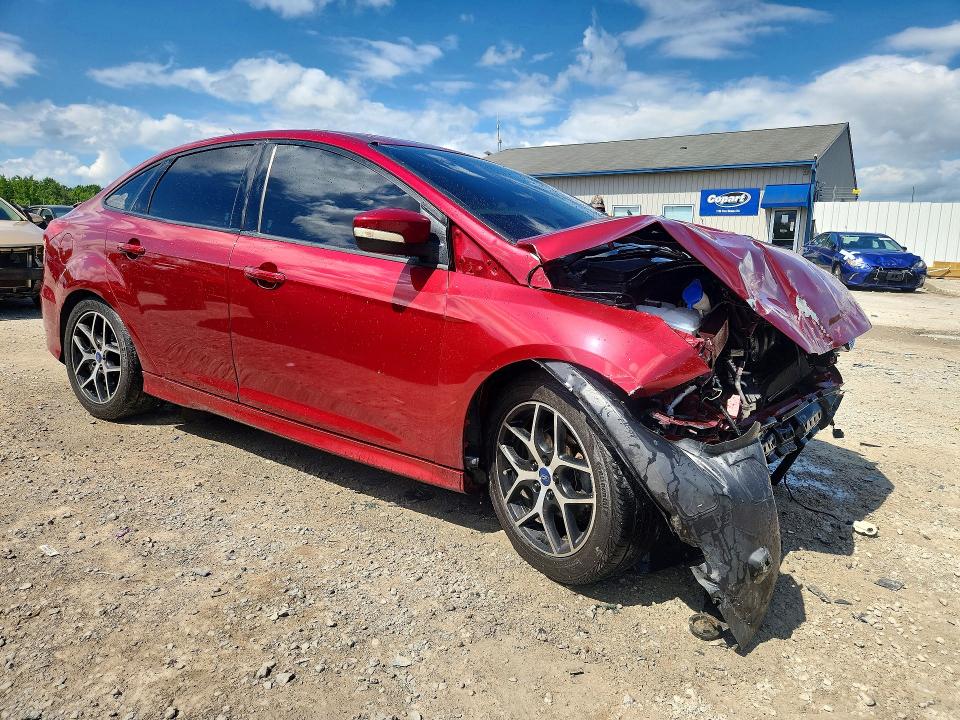 Photo 4 from auction – 2017 FORD FOCUS with VIN 1FADP3F24HL321000