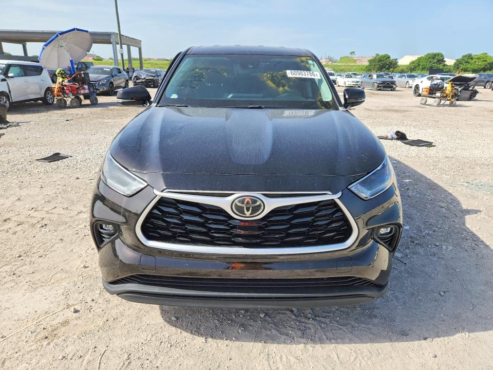 Photo 5 from auction – 2021 TOYOTA HIGHLANDER with VIN 5TDZZRAH8MS054154