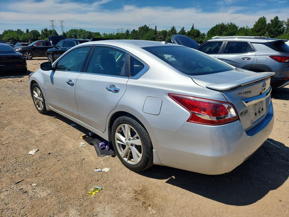 Photo 2 from auction – 2013 NISSAN ALTIMA with VIN 1N4AL3AP0DN475204