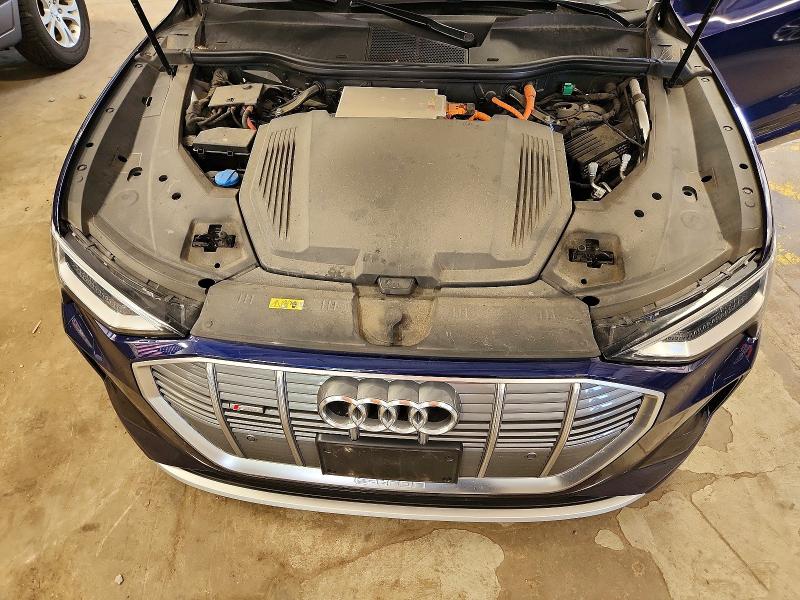 Photo 12 from auction – 2022 AUDI E-TRON with VIN WA11ABGE1NB020021