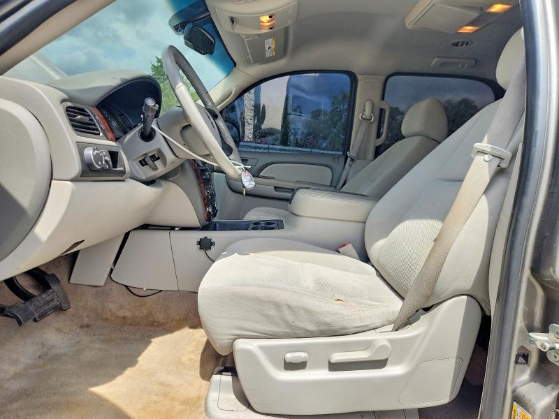 Photo 7 from auction – 2007 CHEVROLET TAHOE with VIN 1GNFC13047R250275