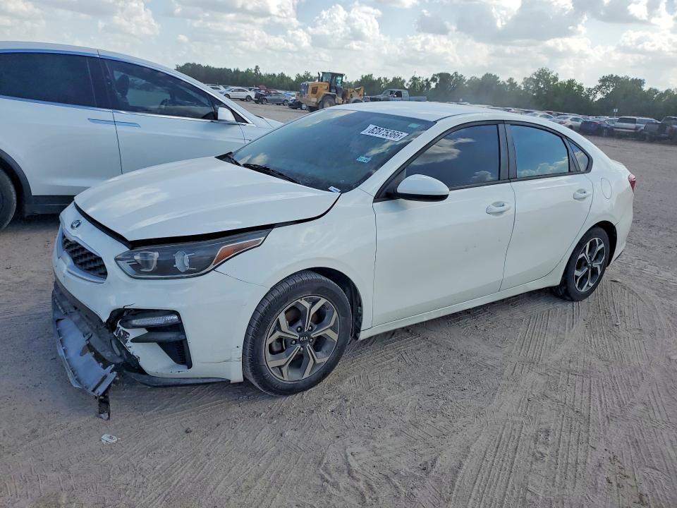 KIA FORTE 2021 with VIN 3KPF24AD4ME288244 - Photo from auction