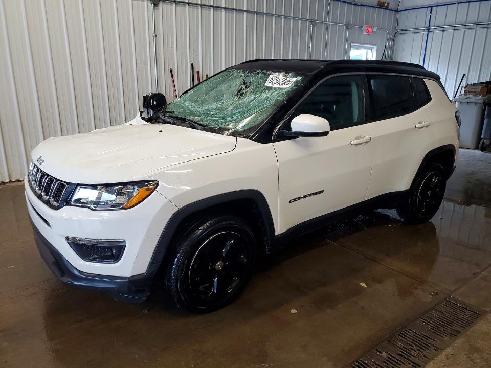 JEEP COMPASS 2018 with VIN 3C4NJDBB4JT241153 - Photo from auction