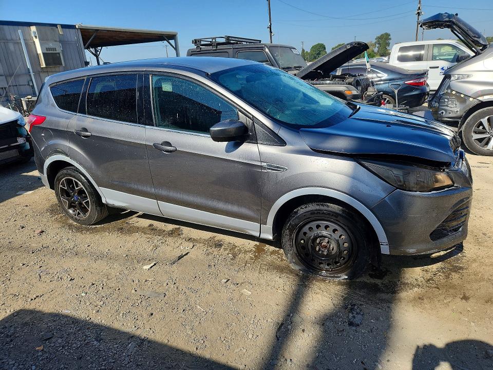 Photo 4 from auction – 2014 FORD ESCAPE with VIN 1FMCU0GX5EUE13872