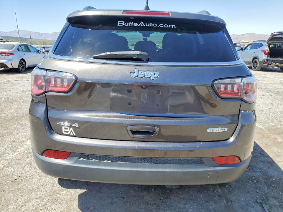 Photo 6 from auction – 2018 JEEP COMPASS with VIN 3C4NJDBB6JT117241