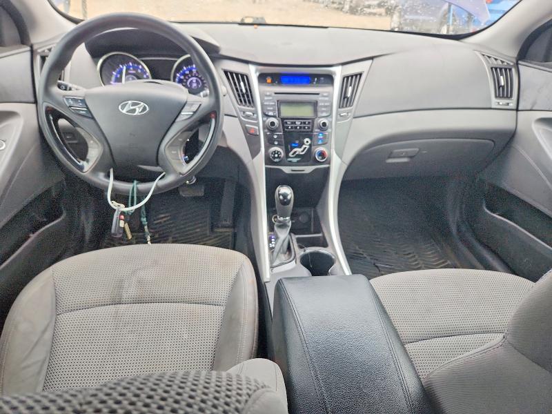 Photo 8 from auction – 2012 HYUNDAI SONATA with VIN 5NPEB4AC6CH383014