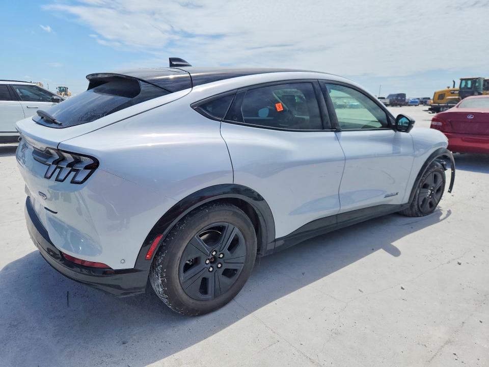 Photo 3 from auction – 2023 FORD MUSTANG MACH-E with VIN 3FMTK2SU6PMA31212