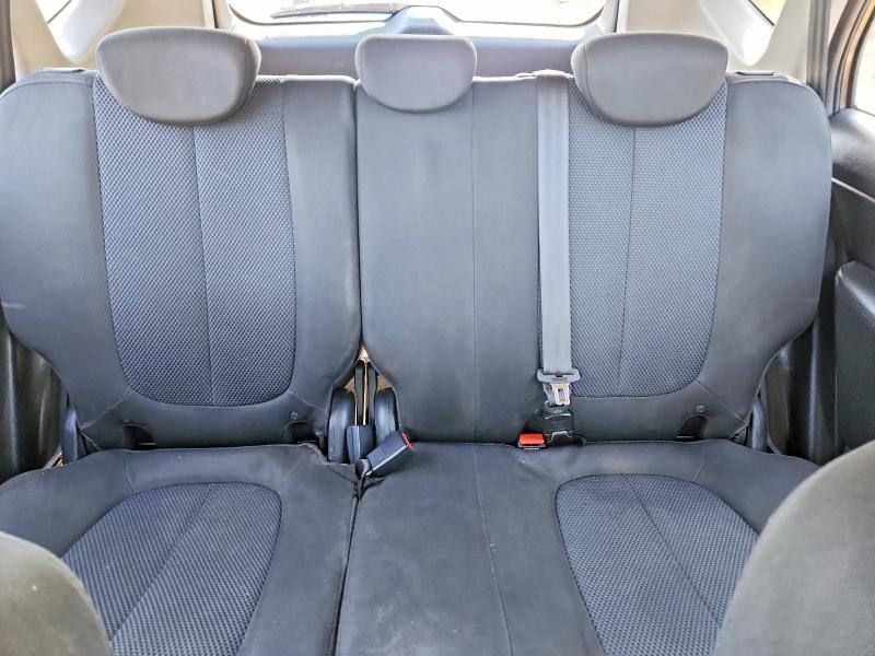 Foto 10 de la subasta – 2009 KIA RONDO con VIN KNAFG528697294124