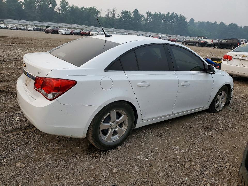 Photo 3 from auction – 2013 CHEVROLET CRUZE with VIN 1G1PC5SB7D7108137