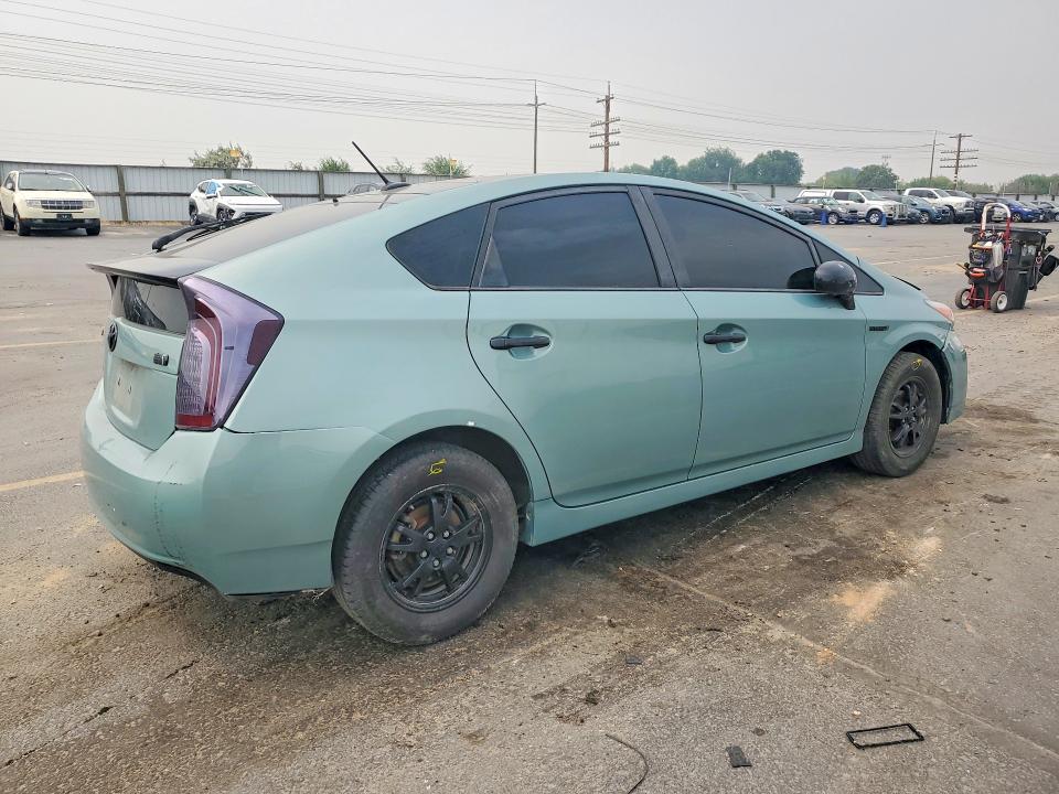 Photo 3 from auction – 2012 TOYOTA PRIUS with VIN JTDKN3DUXC1520651