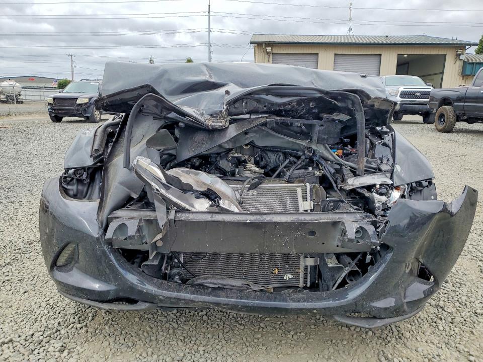 Photo 5 from auction – 2022 MAZDA MX-5 MIATA with VIN JM1NDAM77N0505788