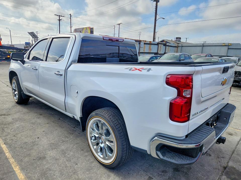 Снимка 2 от търг – 2025 CHEVROLET SILVERADO с VIN 3GCUKGELXSG164829
