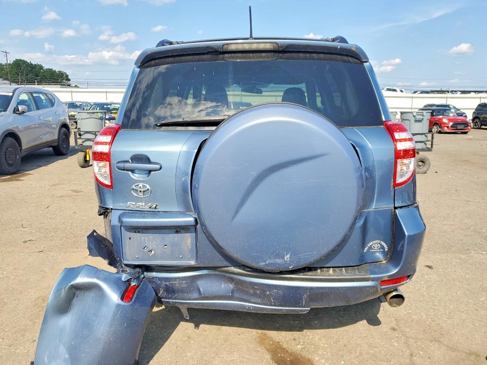 Photo 6 from auction – 2011 TOYOTA RAV4 with VIN 2T3ZF4DV2BW086963