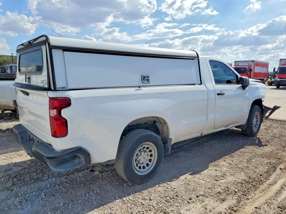 Photo 3 from auction – 2019 CHEVROLET SILVERADO with VIN 3GCNWAEH2KG196434