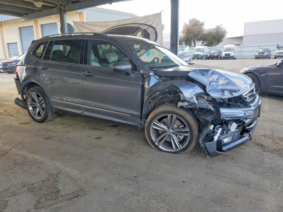 Снимка 4 от търг – 2019 VOLKSWAGEN TIGUAN с VIN 3VV2B7AX7KM062228