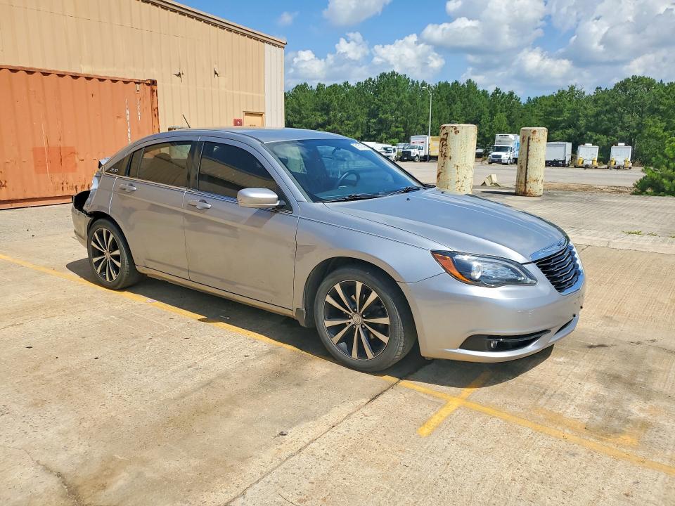 Photo 4 from auction – 2013 CHRYSLER 200 with VIN 1C3CCBBB1DN541960