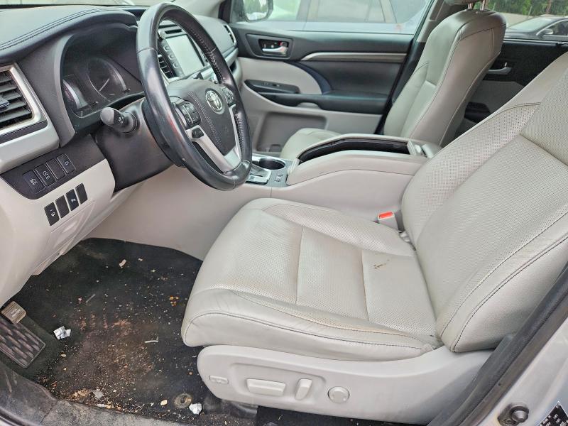 Photo 7 from auction – 2019 TOYOTA HIGHLANDER with VIN 5TDDZRFH4KS954307