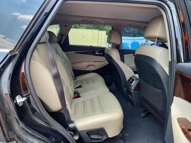 Photo 11 from auction – 2017 KIA SORENTO with VIN 5XYPH4A51HG253441