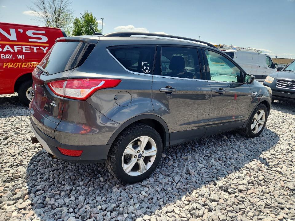 Photo 3 from auction – 2015 FORD ESCAPE with VIN 1FMCU9G93FUB46688