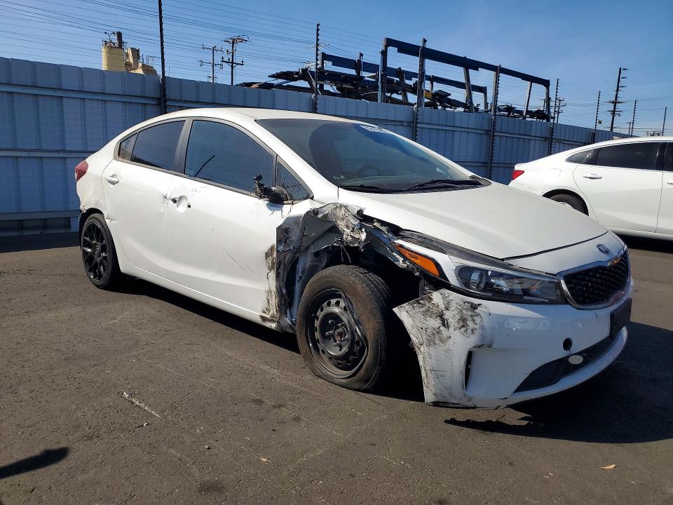 Photo 4 from auction – 2018 KIA FORTE with VIN 3KPFL4A73JE246862