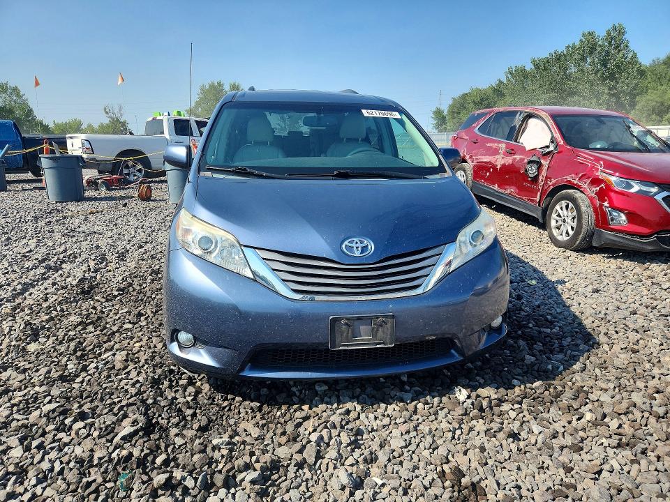 Photo 5 from auction – 2013 TOYOTA SIENNA with VIN 5TDYK3DC0DS382438